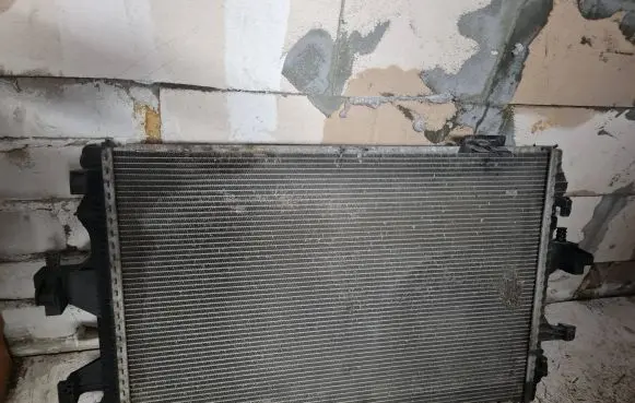 Volkswagen Transporter - Caravelle T5 Coolant radiator 7H0121253J