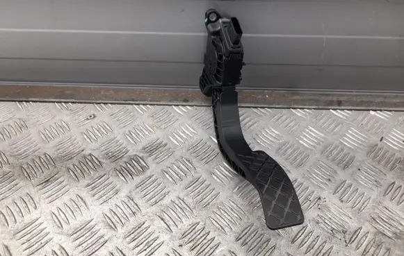 Audi Q5 SQ5 Accelerator throttle pedal 8W1723523
