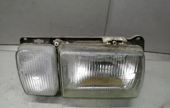 Volkswagen PASSAT B2 Headlight/headlamp 24376R20 301124501 8393R19