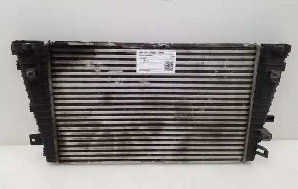 Opel Zafira B Intercooler radiator 13223395