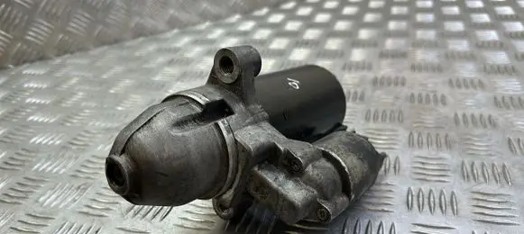 Toyota Avensis T270 Starter motor 281000X040