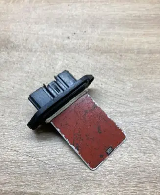 Mazda 5 Heater blower motor/fan resistor HM421040B HB151BN7N
