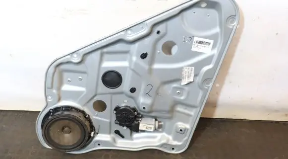 KIA Ceed Rear window lifting mechanism without motor