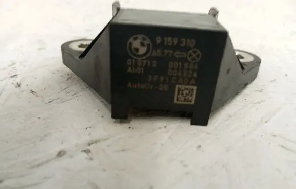 BMW 5 F10 F11 Airbag deployment crash/impact sensor 9159310 010710