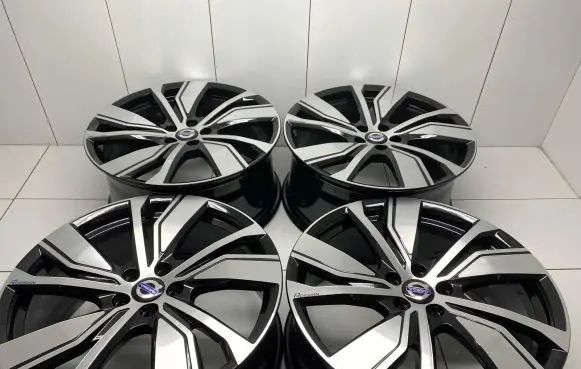 Volvo XC40 R20 alloy rim 