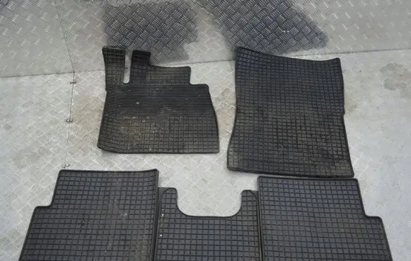 Mercedes-Benz G W463 2nd Gen Car floor mat set A4636846302