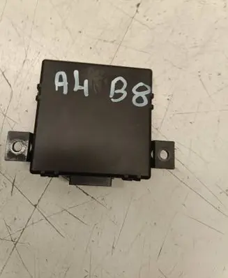Audi A4 S4 B8 8K Gateway control module 8T0907468H