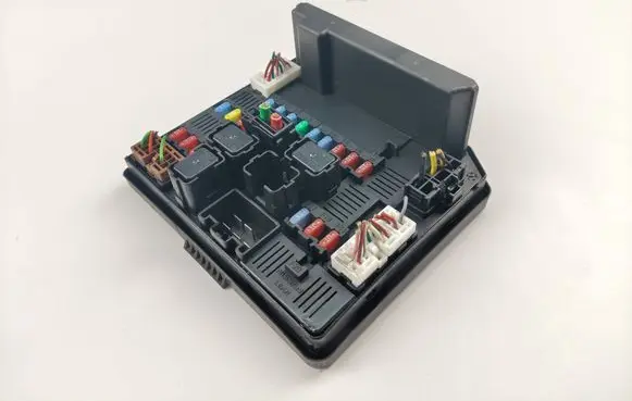 Nissan Qashqai Fuse module 284B7JD00B