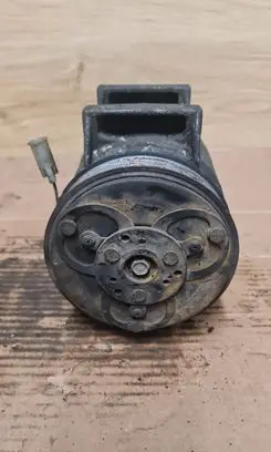 Volvo S80 Air conditioning (A/C) compressor (pump) 8684287