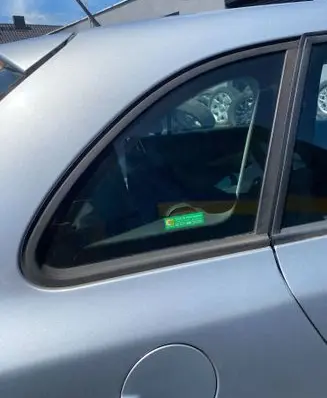 Skoda Fabia Mk2 (5J) Rear vent window glass