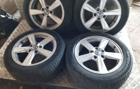 Volvo V40 R16 alloy rim 31317285