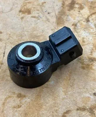 BMW X4M F98 Detonation knock sensor 7636937