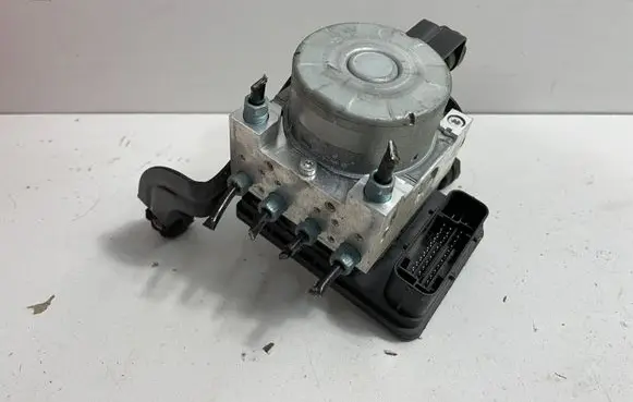 BMW 4 F32 F33 ABS Pump 6875559
