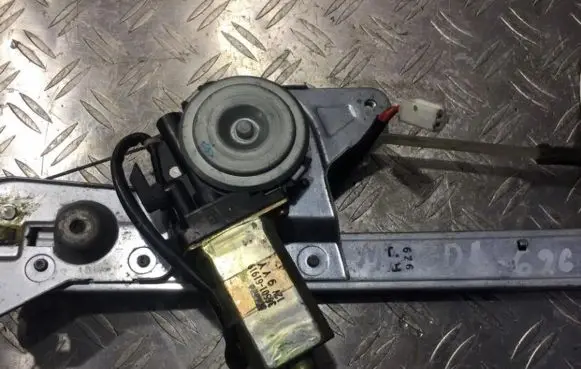 Mazda 626 Rear door window regulator motor 3650161919 9yy