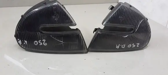 Alfa Romeo 147 Front indicator light 46756280 46756281