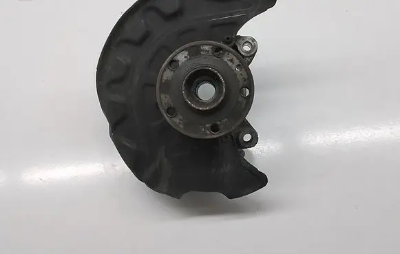 Volkswagen Tiguan Front wheel hub 5QM407256