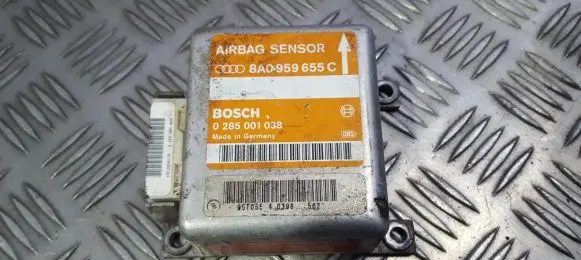 Audi A4 S4 B5 8D Airbag control unit/module 8a0959655c 0285001038