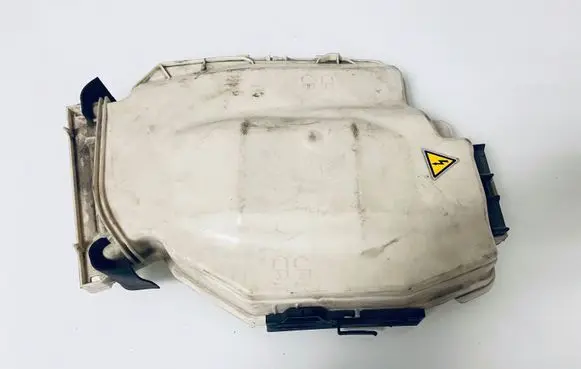 BMW 1 E81 E87 Fuse box cover 7544577