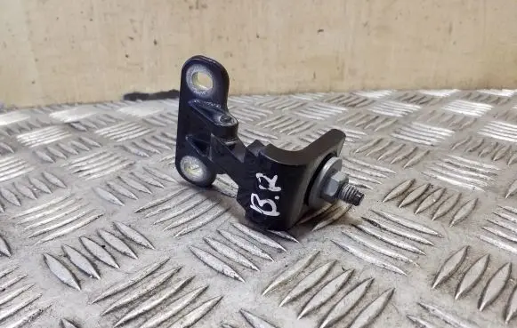 Audi A3 S3 8V Tailgate/trunk/boot hinge 8V3827299B
