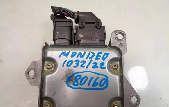 Ford Mondeo Mk III Airbag control unit/module