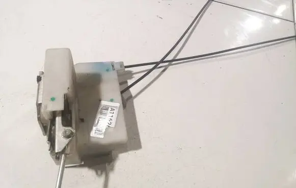 Nissan Pixo Rear door lock