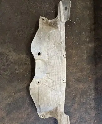 Porsche Cayenne (92A) Heat shield in engine bay 7P5825711