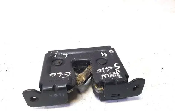 BMW 5 E39 Engine bonnet (hood) release handle 51237115228