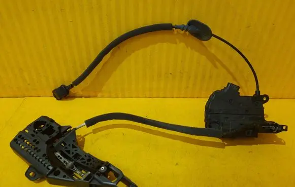 Renault Zoe Front door lock 805020094R 806060282R