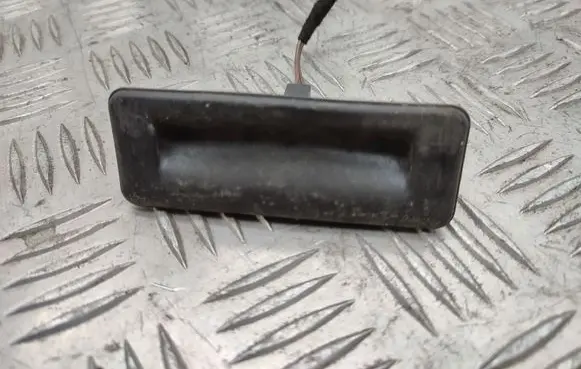 Skoda Fabia Mk2 (5J) Tailgate opening switch 