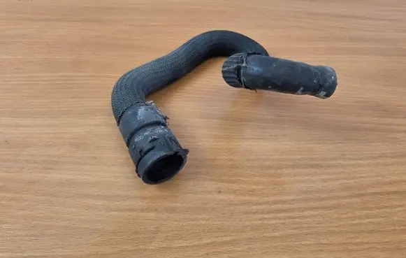 Volvo XC60 Engine coolant pipe/hose S0000379