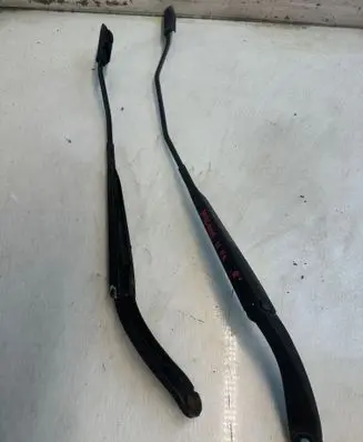 Renault Megane II Front wiper blade arm 787657