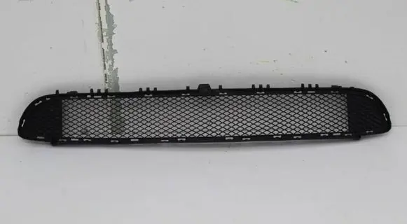 Mercedes-Benz GLA W156 Front bumper lower grill A1568850822 1127998