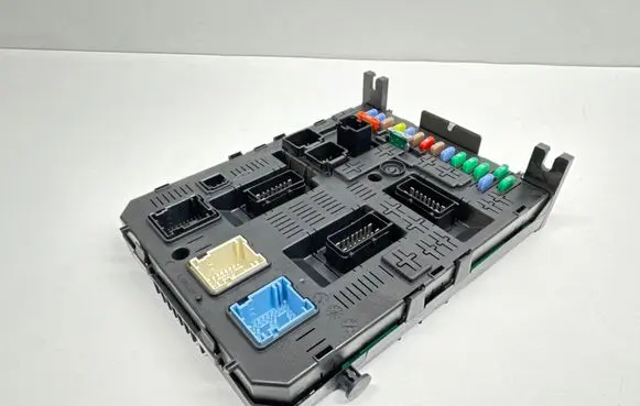 Citroen Berlingo Comfort/convenience module 967847708001 9678477080