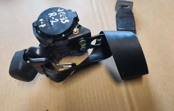Jeep Grand Cherokee (WJ) Rear seatbelt 55196788AG