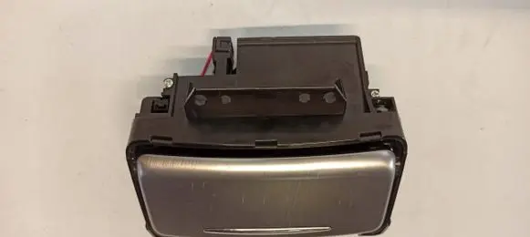 Infiniti G37 Glove box