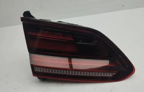 Volkswagen Arteon Tailgate rear/tail lights 3G8945307P