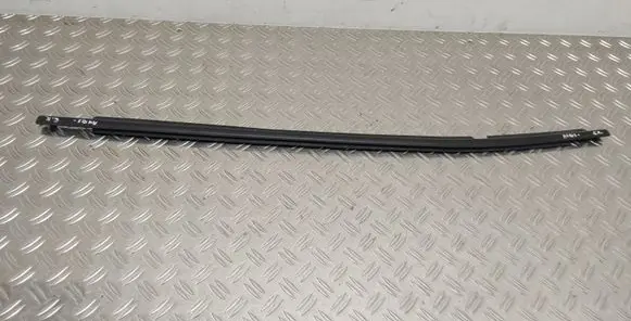 Toyota Auris 150 Rear door glass trim molding