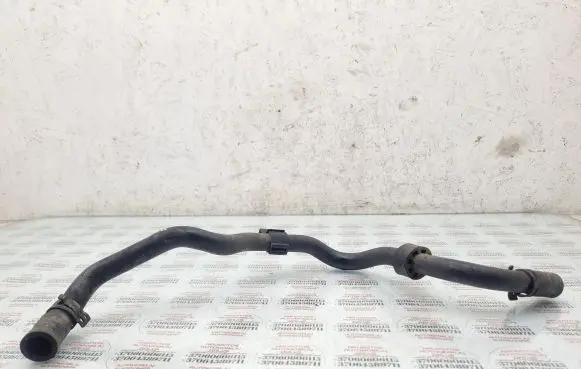 Volkswagen PASSAT B6 Engine coolant pipe/hose 3C0122109E