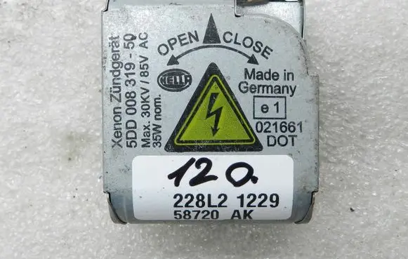 Nissan Qashqai Headlight ballast module Xenon 5DD008319 28474JD00A