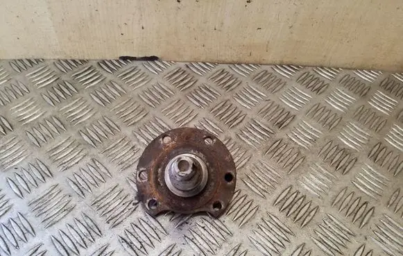 Audi A6 S6 C4 4A Stub axle 