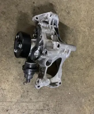 BMW X3 G01 Water pump 7644809