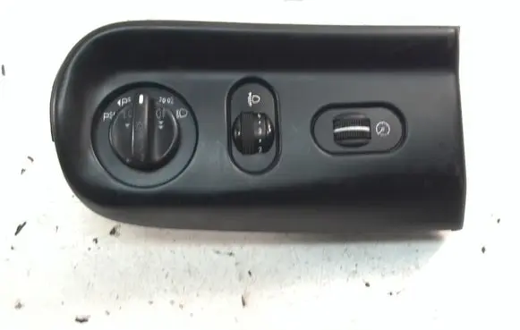 Ford Mondeo MK II Light switch 96BB13K196CB