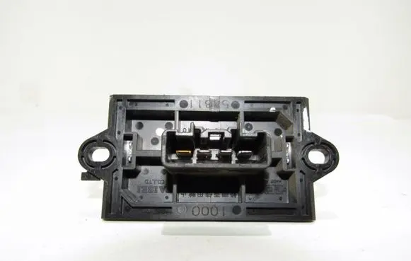 Nissan Micra Heater blower fan relay Nėra