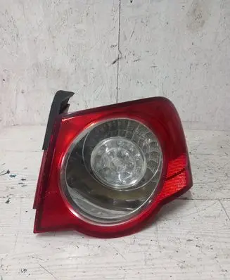 Volkswagen PASSAT B6 Rear/tail lights