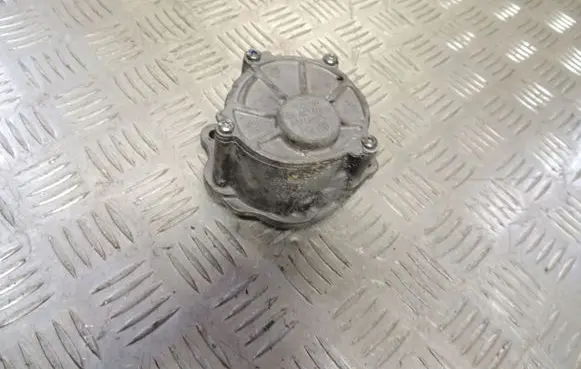 Mercedes-Benz CLA C117 X117 W117 Vacuum pump A6510900005