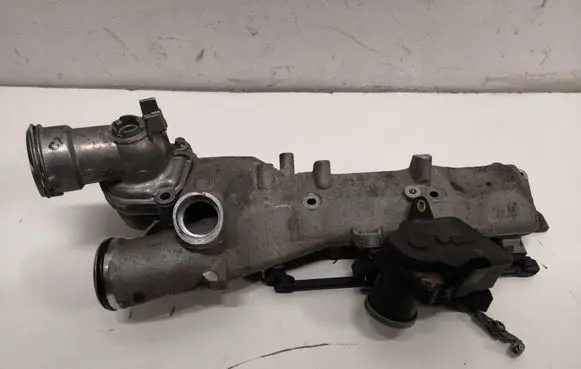 Mercedes-Benz Vito Viano W639 other engine part 