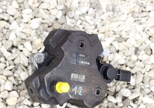 BMW 3 E90 E91 Fuel injection high pressure pump 7798333 0445010146