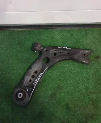Skoda Octavia Mk3 (5E) Front lower control arm/wishbone 5Q0407152T