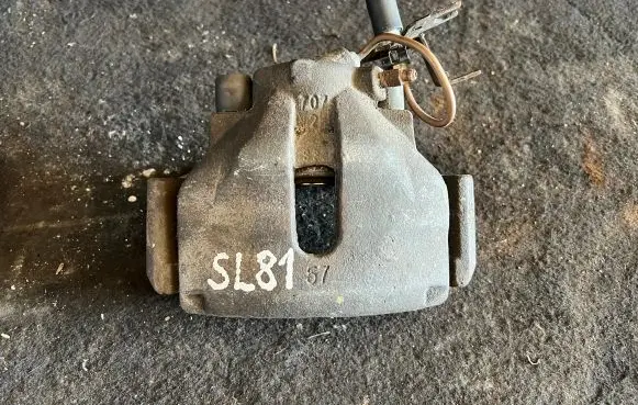 Volkswagen PASSAT B5.5 Front brake caliper