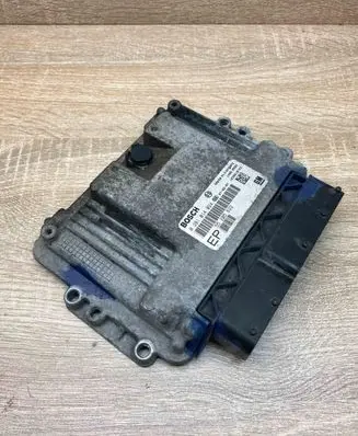 Opel Zafira B Engine control unit/module ECU 55205622 0281014024
